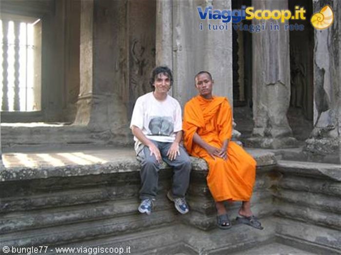 18 - Angkor - Angkor Wat - Io e il monaco