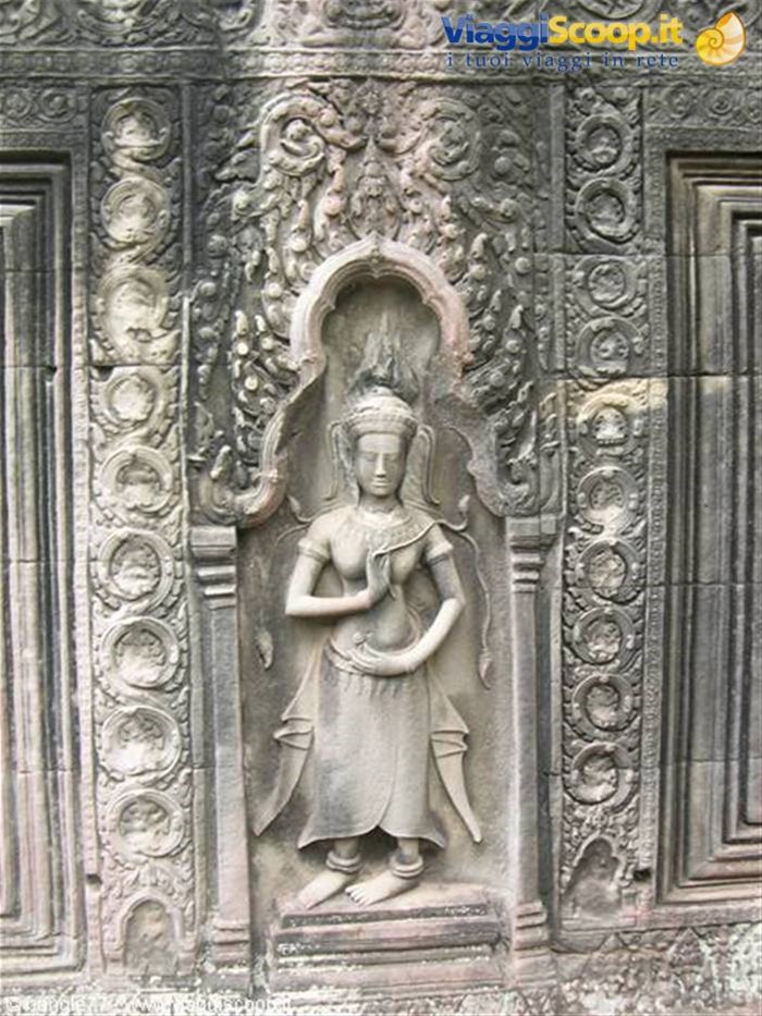 19 - Angkor - Ta Phrom - Bassorilievo