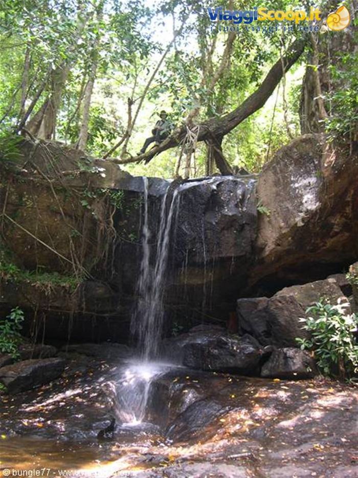 22 - Kbal Spean - Io e la cascata
