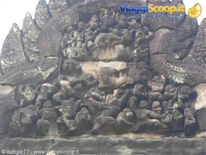 22 - Banteay Samre - Battaglia delle scimmie