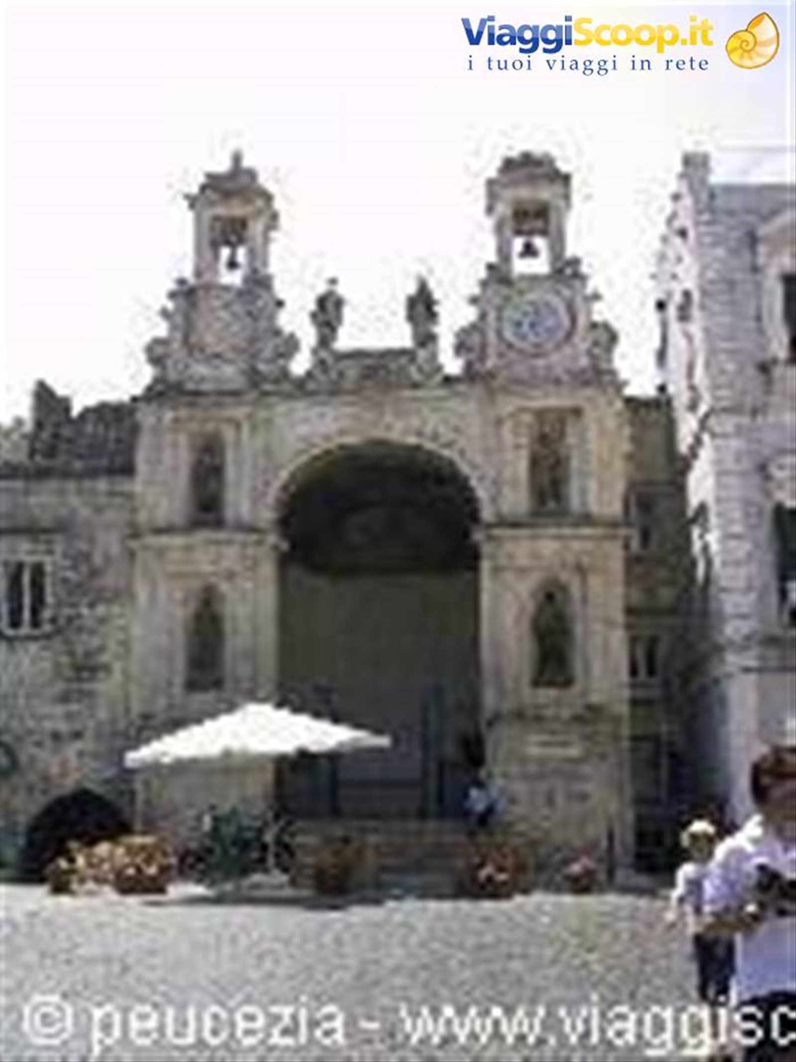 ingresso della chiesa