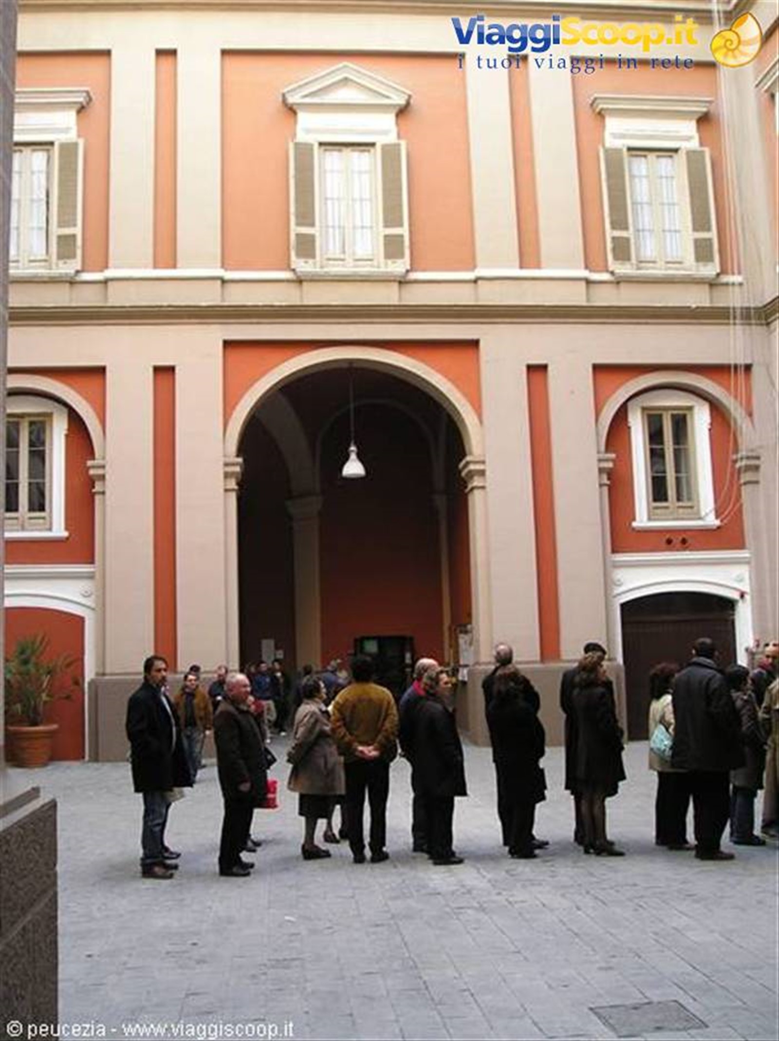 palazzo Prefettura, cortile interno