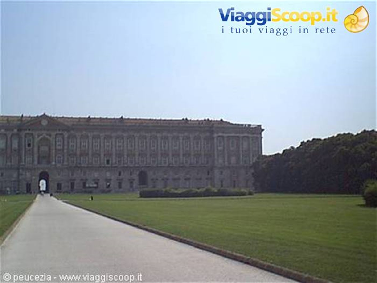 la reggia all'esterno