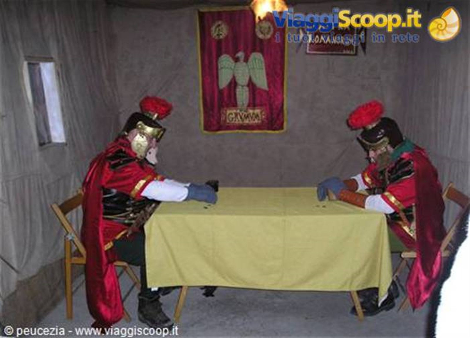 due soldati romani giocano