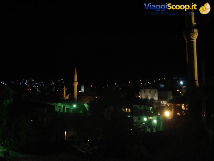 Mostar: veduta notturna