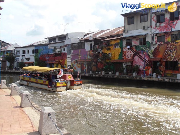 lungo il fiume a Malacca, Malesia