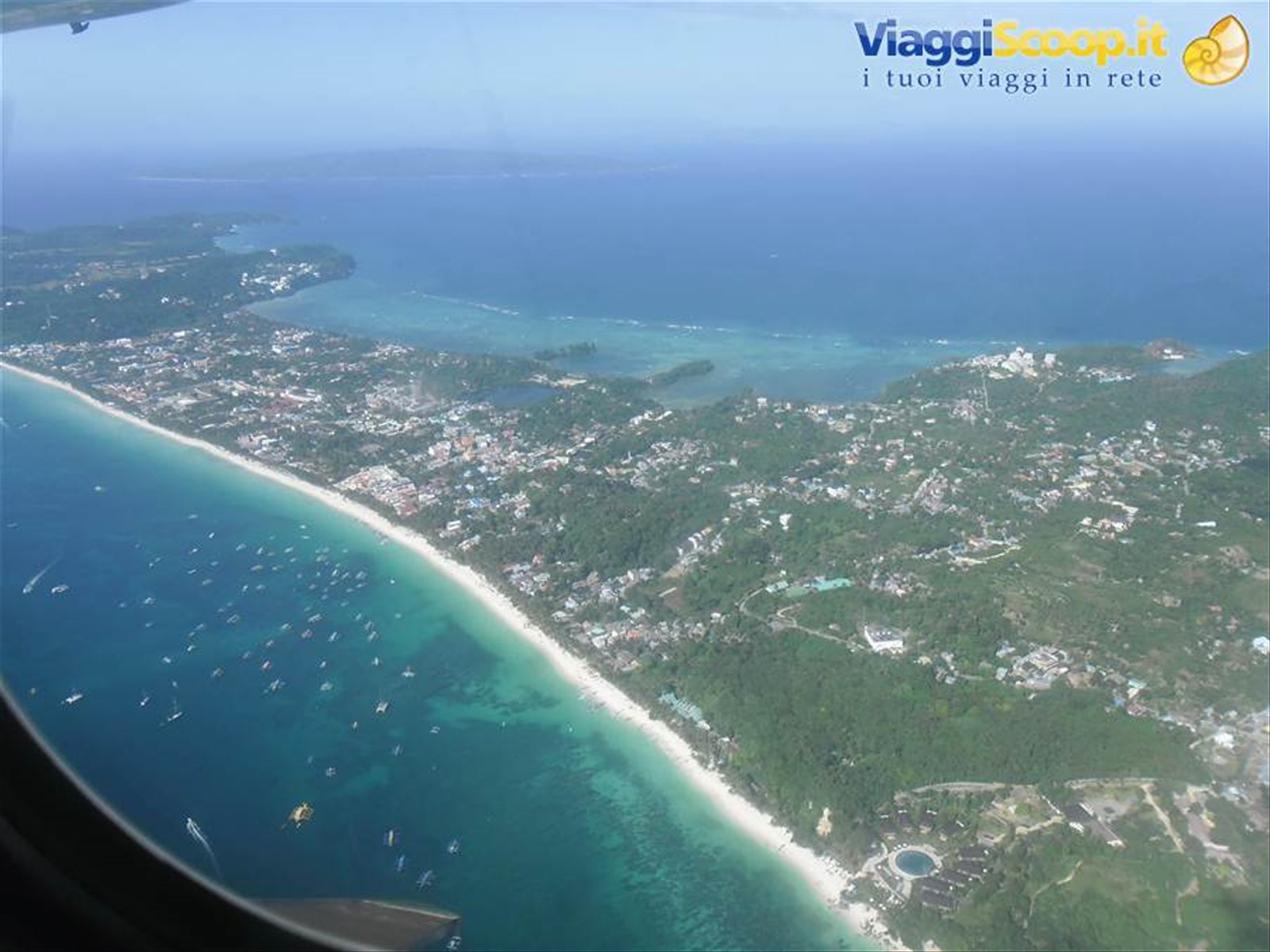 l'isoa di Boracay vista dall'aereo, Filippine