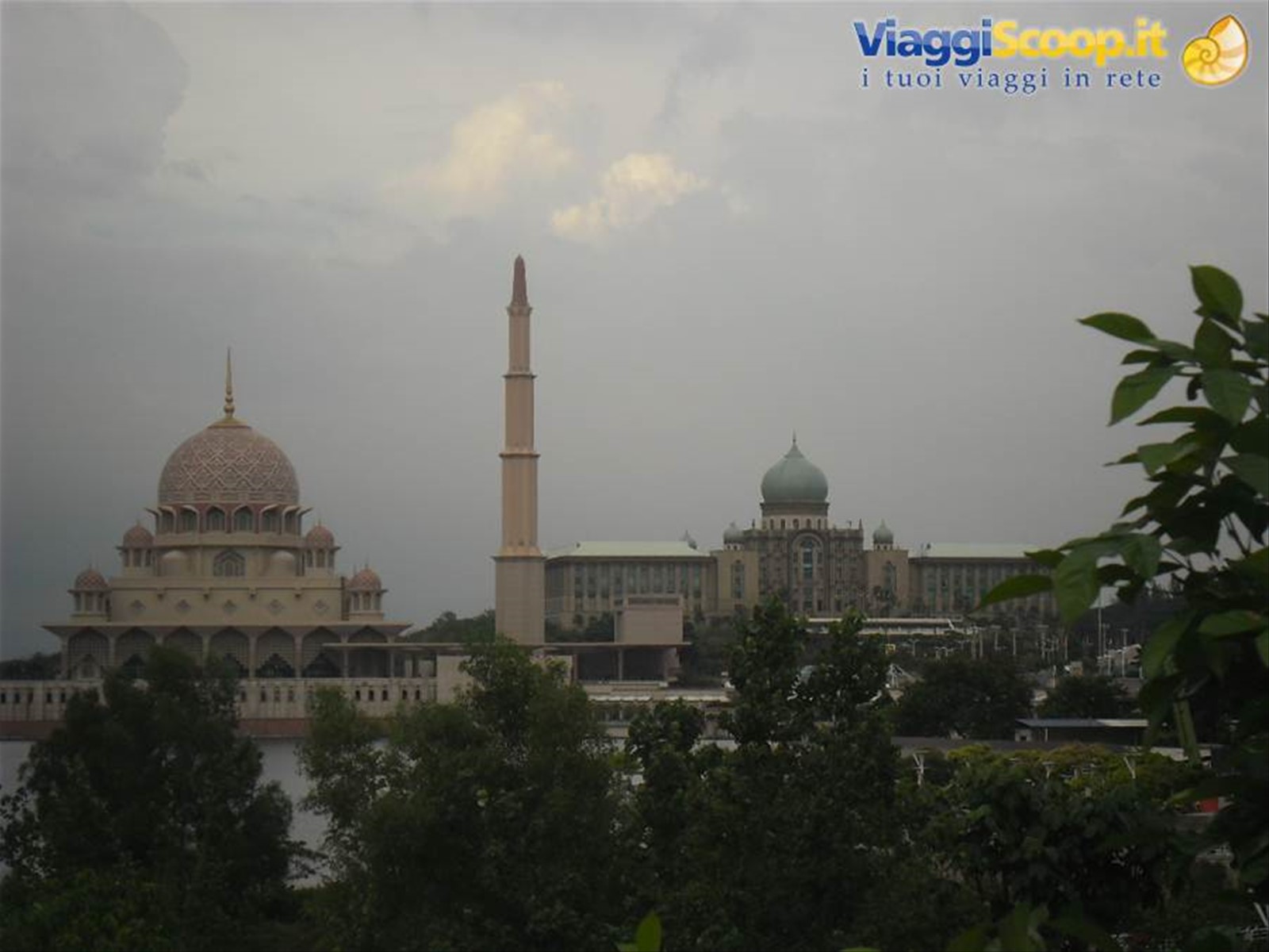 le mochee della nuova capitale malese Putrajaya
