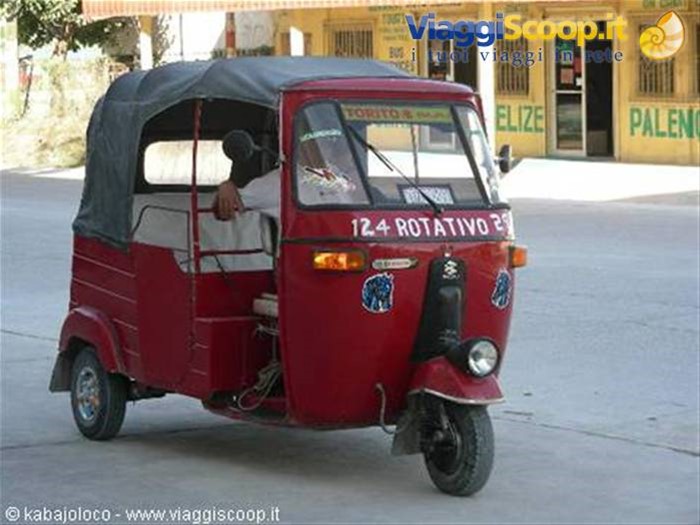 Santa Elena (Guatemala) : un mototaxi