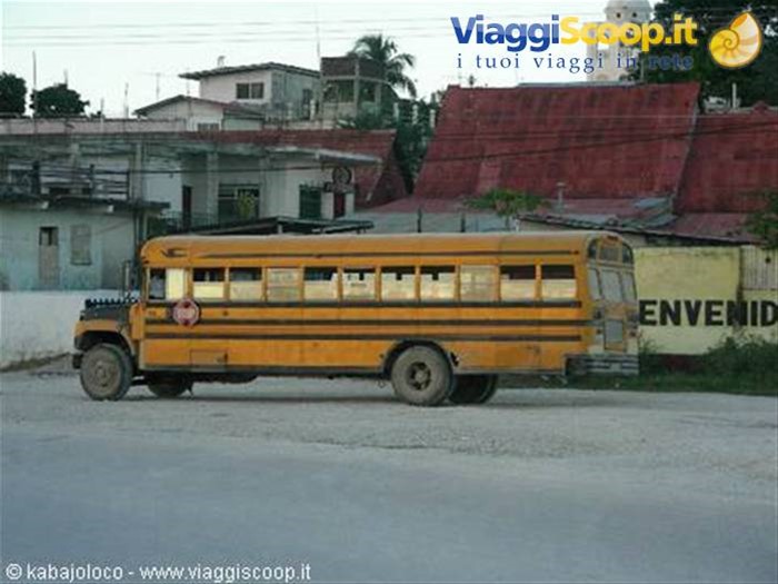 scuolabus a Santa Elena (Guatemala)