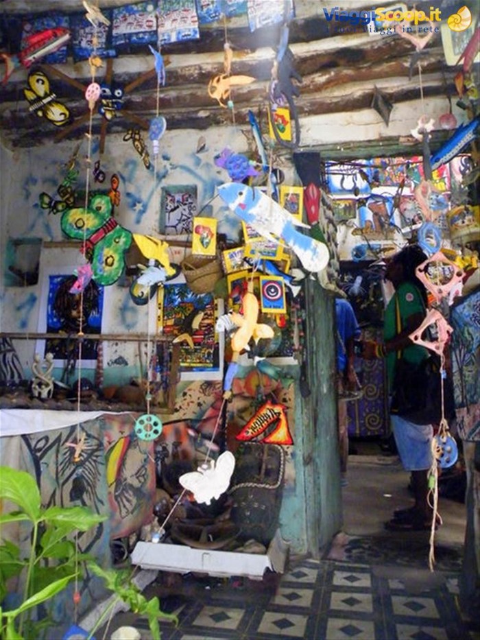 negozietto fantasy a Lamu