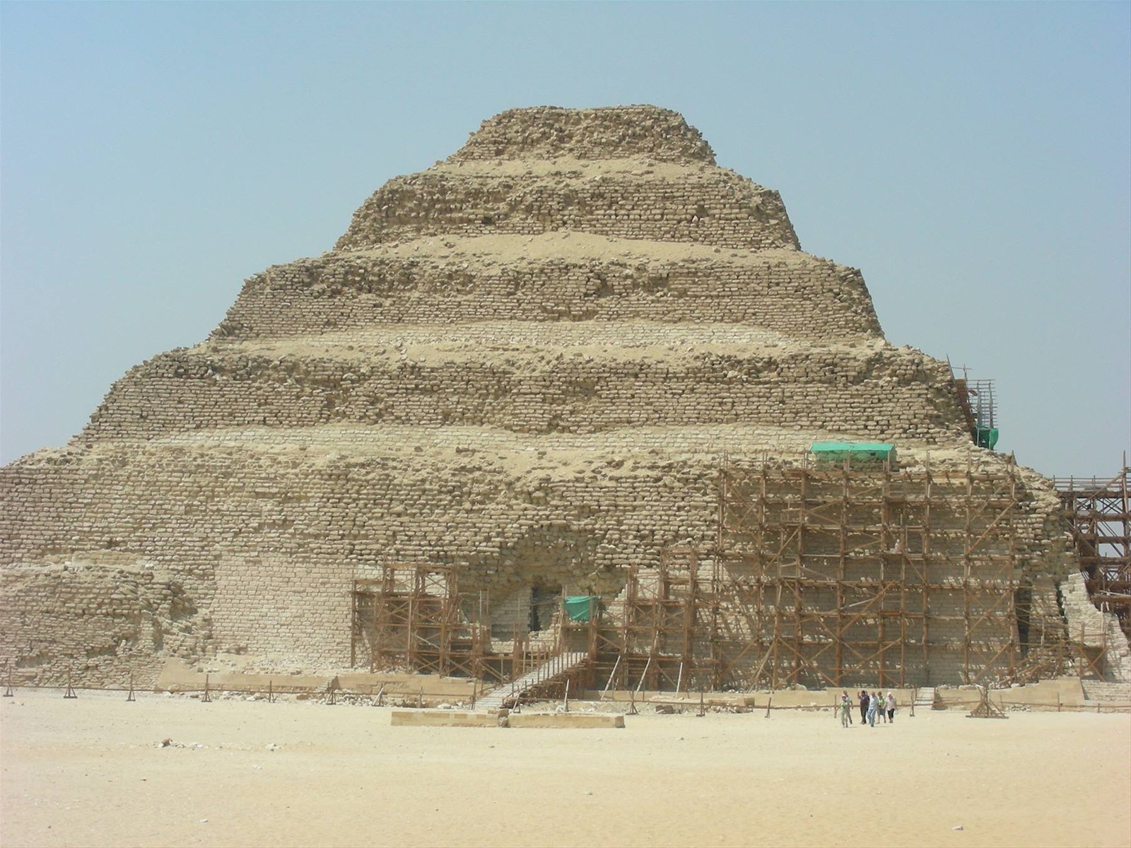 LA PIRIMIDE A GRADONI DI SAKKARA
