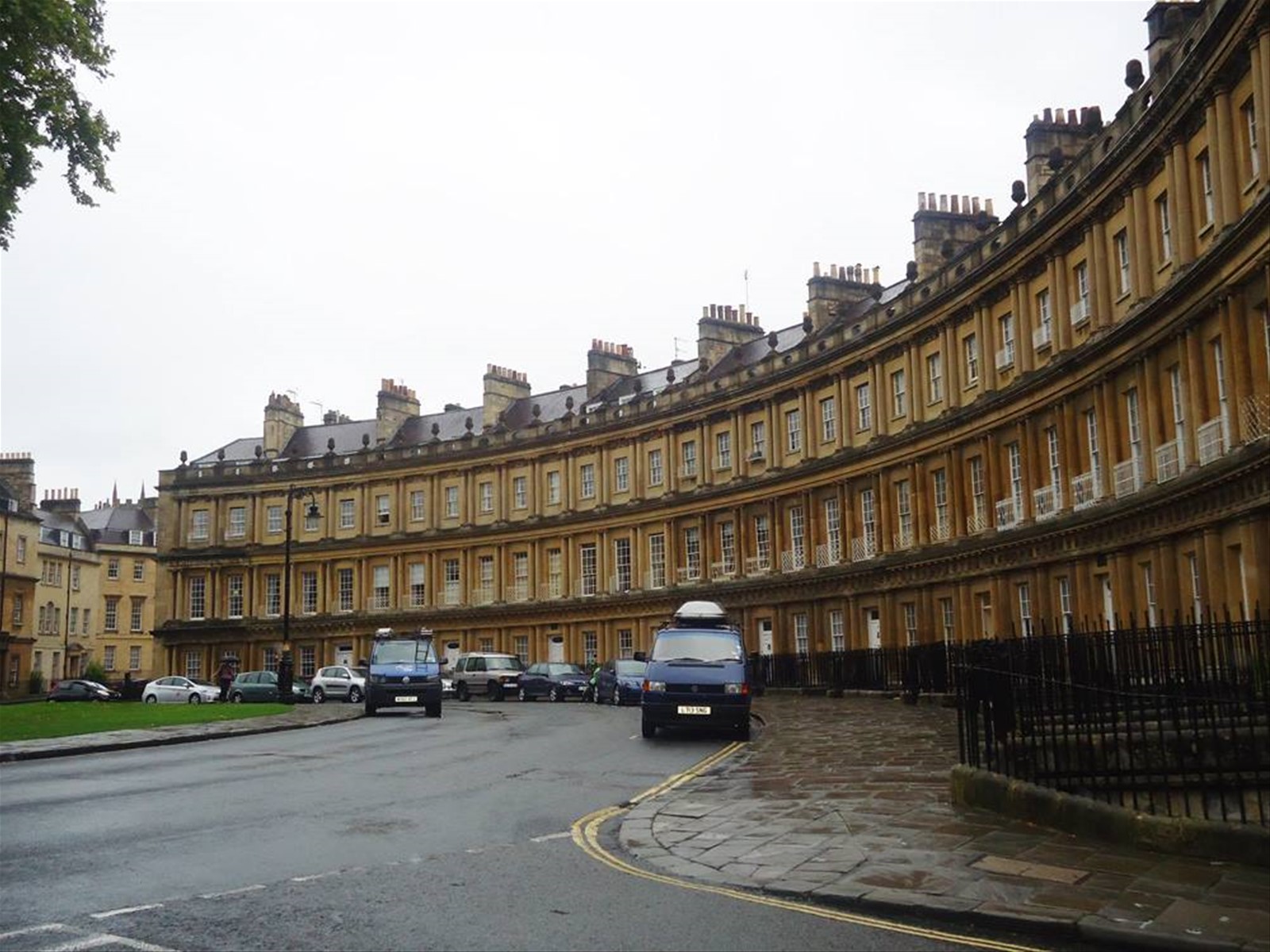 the circle,tipica piazza con costruzioni semicircolari a Bath