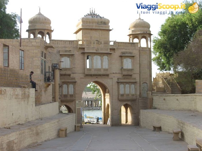 Jaisalmer - Gadi Sagar