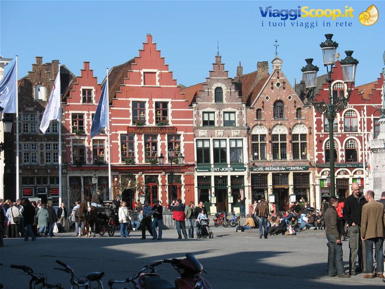 Bruges - Piazza Maggiore