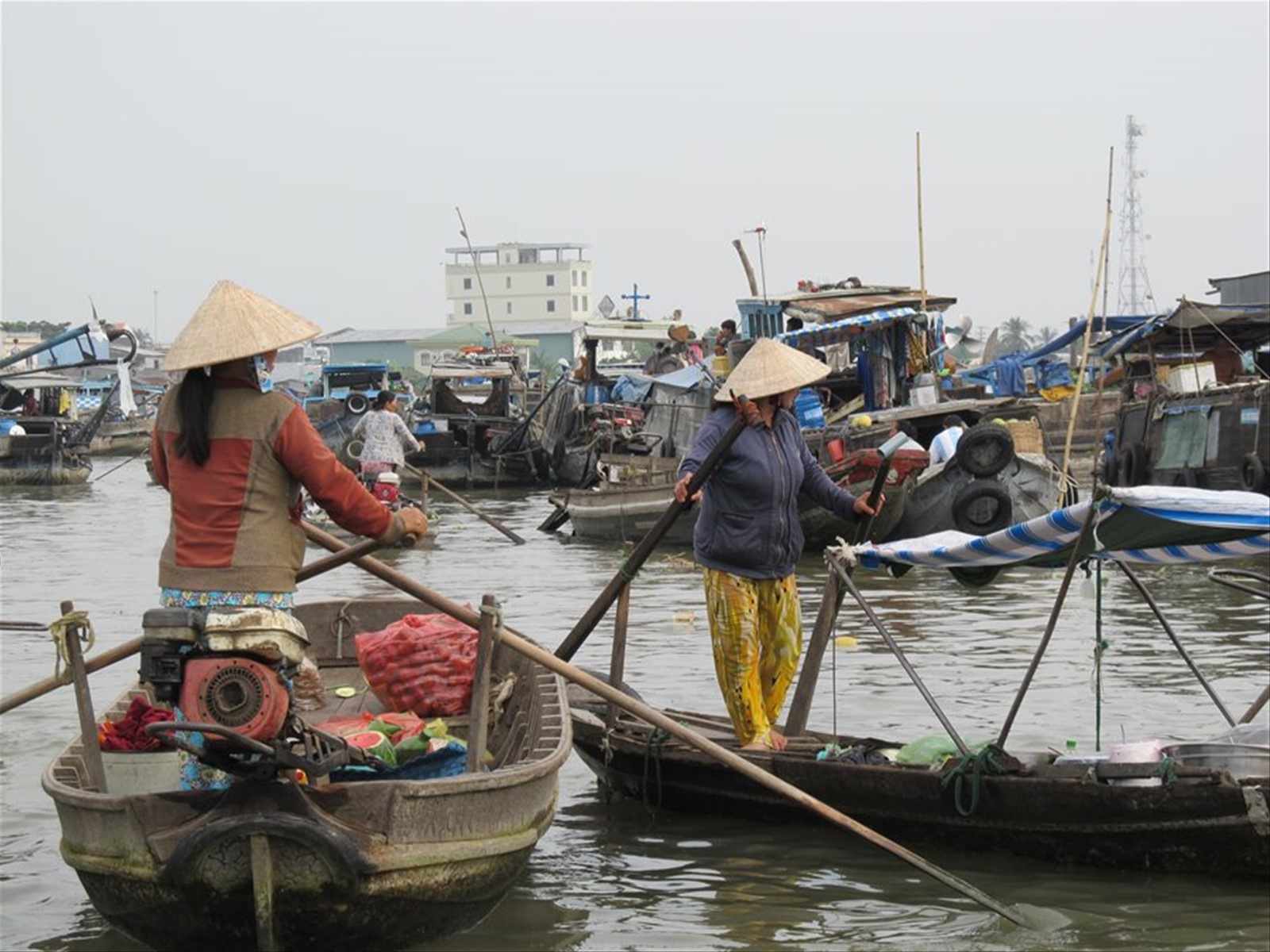 Can Tho - Floating market