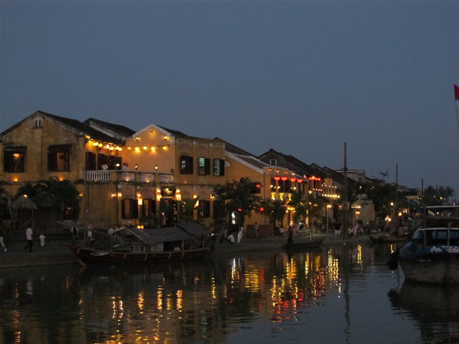 Hoi An on the road