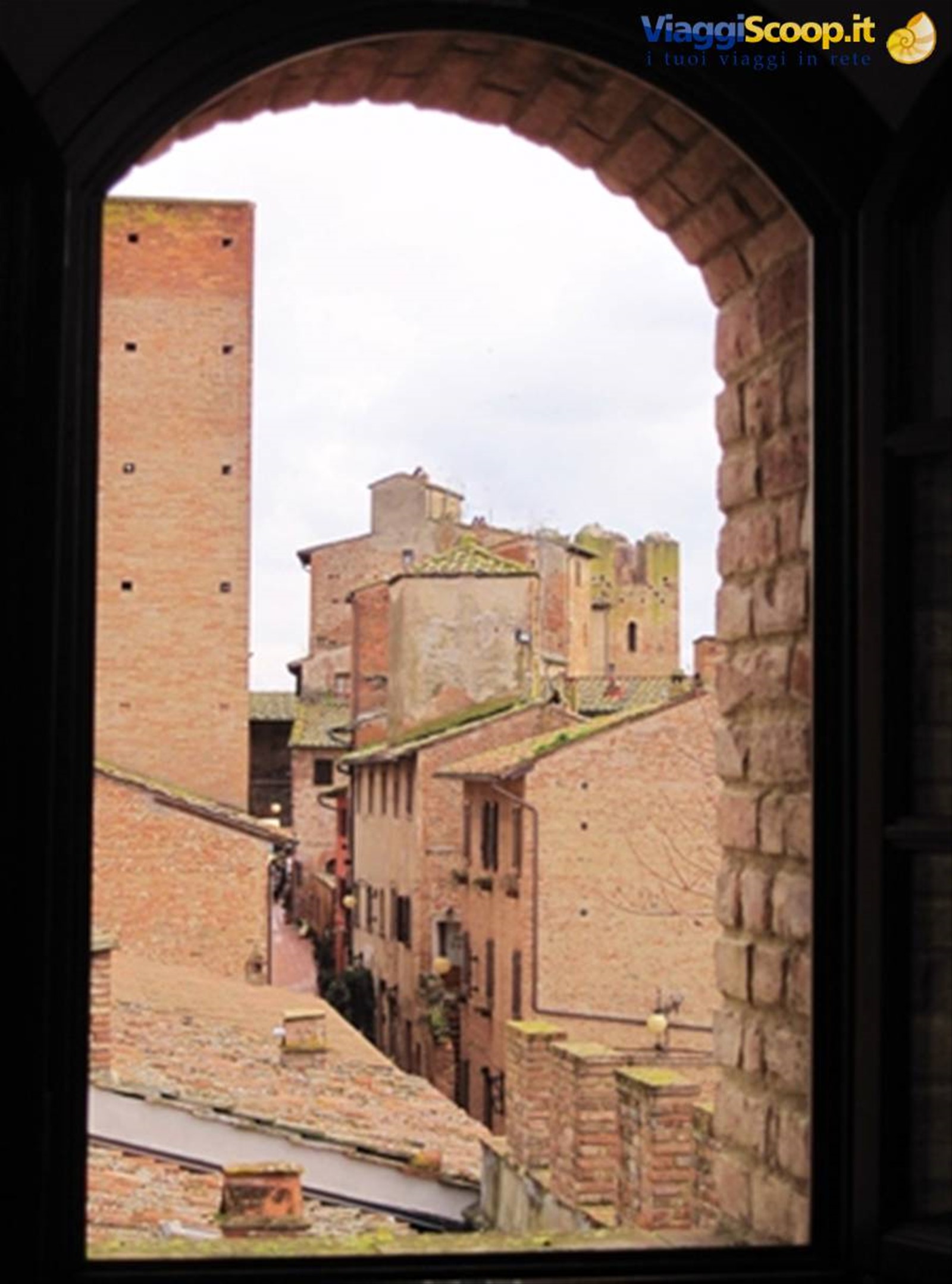 Certaldo Alto (FI) e la torre di Casa Boccaccio. Toscana