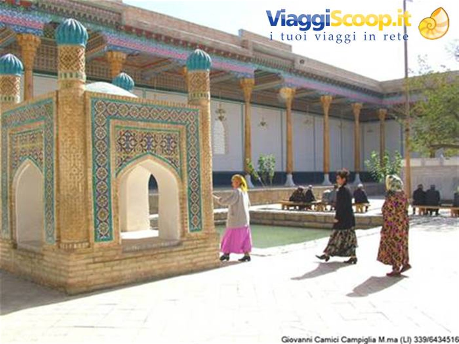Bukhara-interno mausoleo Sufi