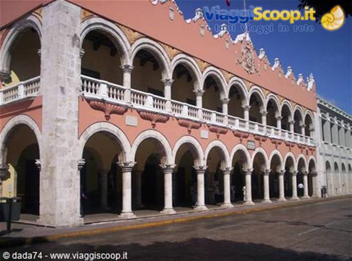 Merida: El Palacio MUnicipal
