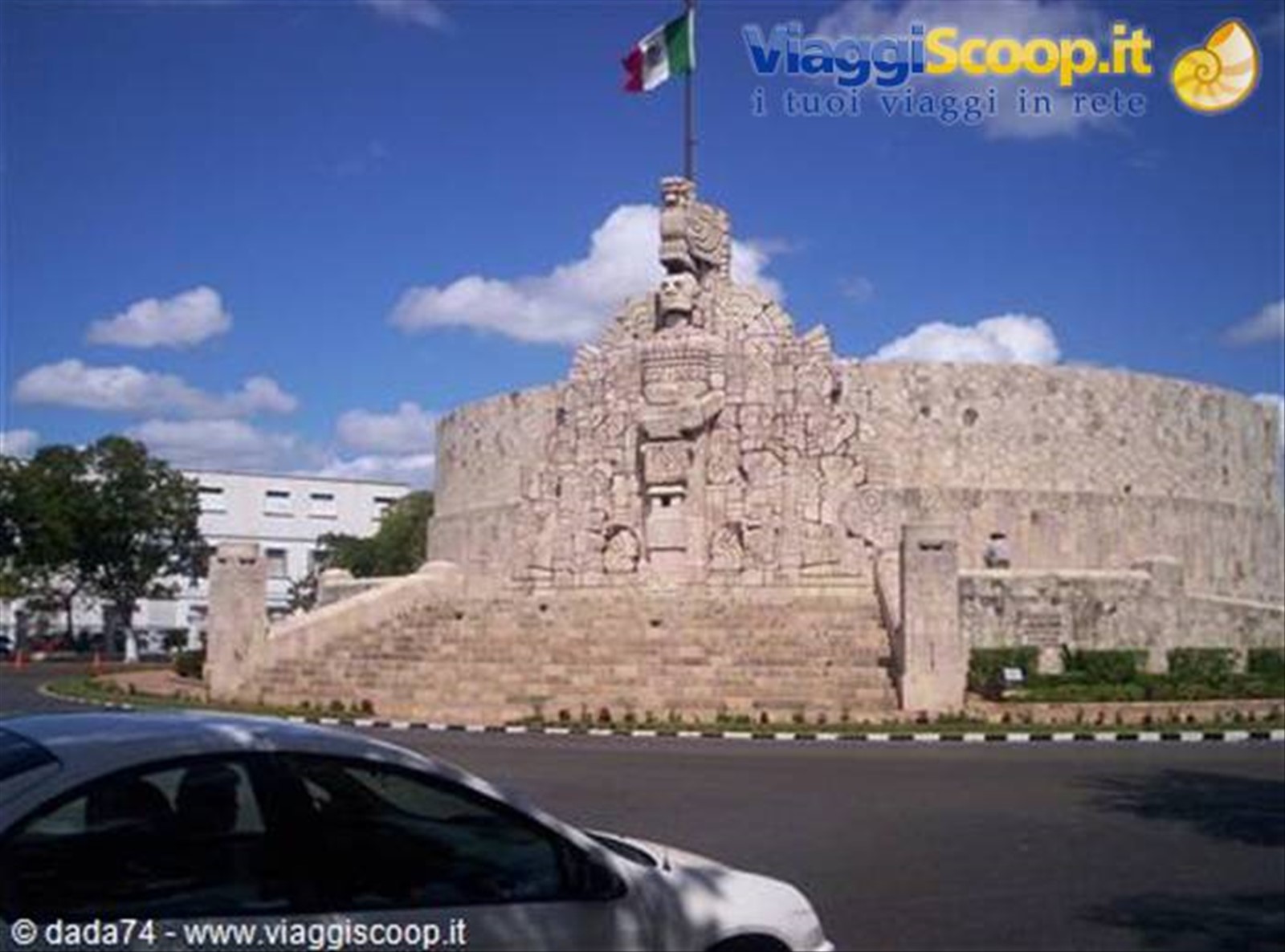 Merida: monumento alla Patria