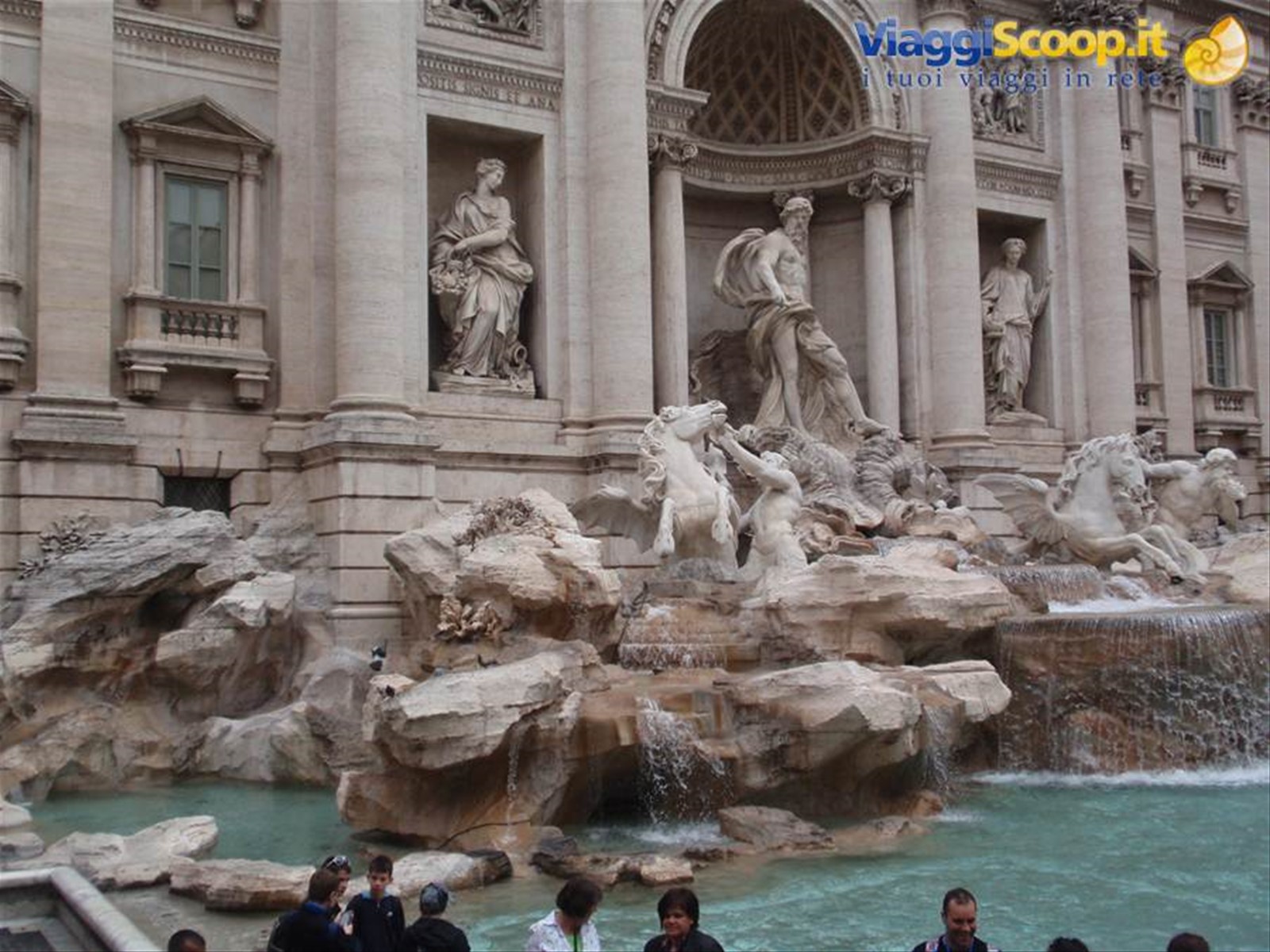fontana di trevi