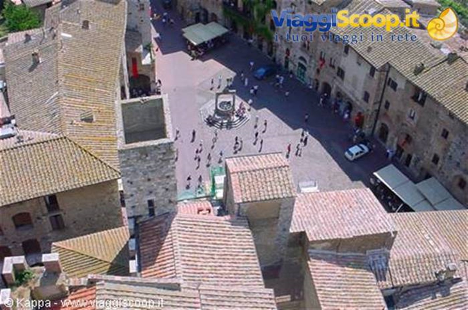 S. Gimigniano - Piazza della Cisterna