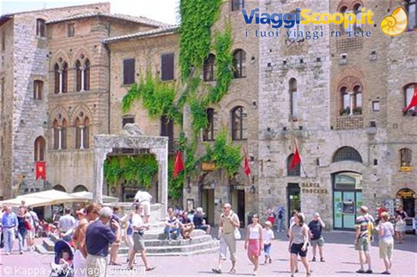 S. Gimigniano - Piazza della Cisterna