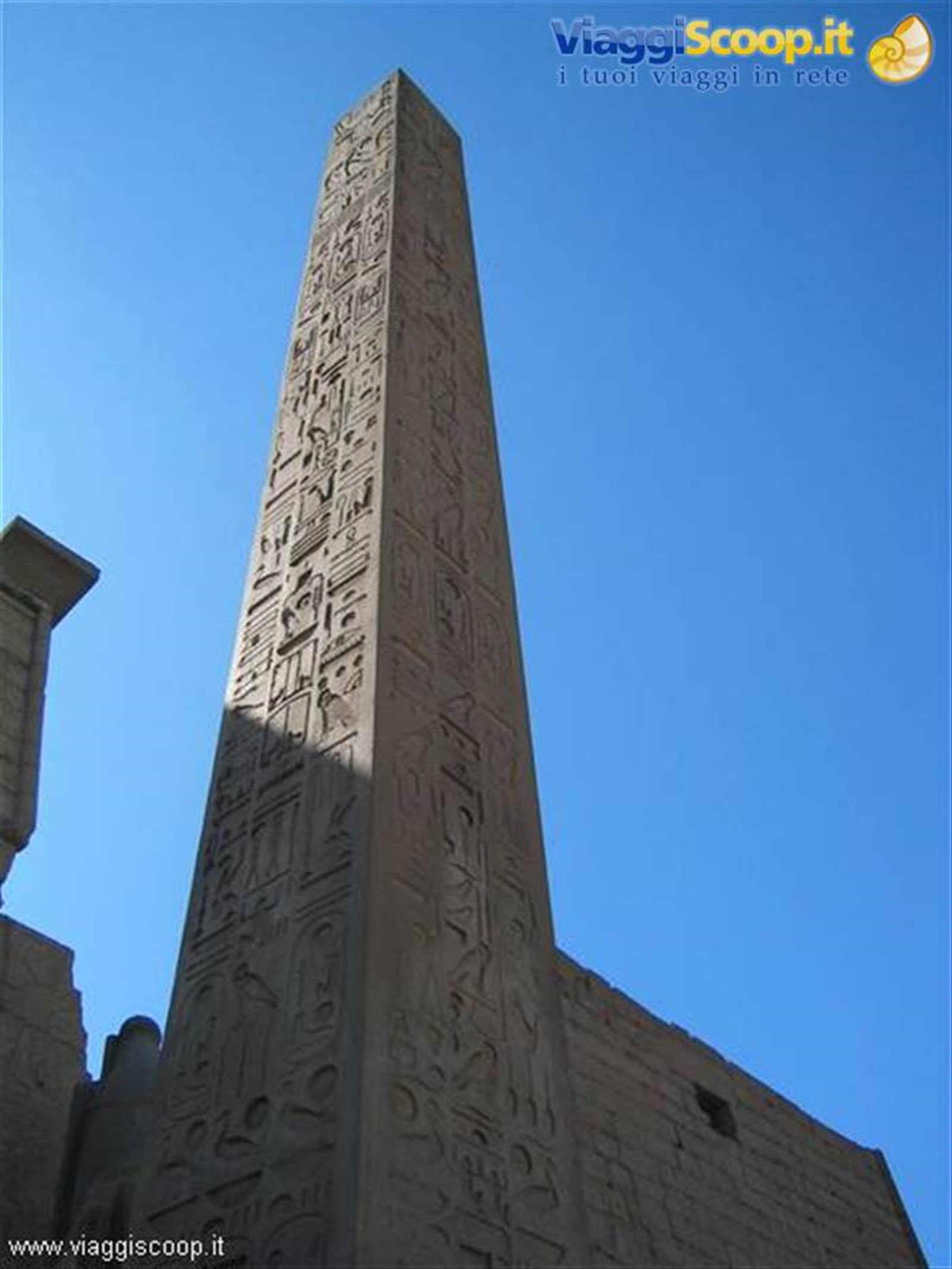 L'unico obelisco rimasto al Tempio di Luxor (l'altro è a Parigi)