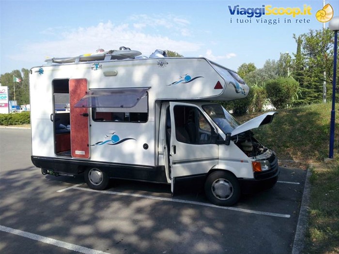 Il mio camperino che riposa dopo il bel viaggetto da roma al confine