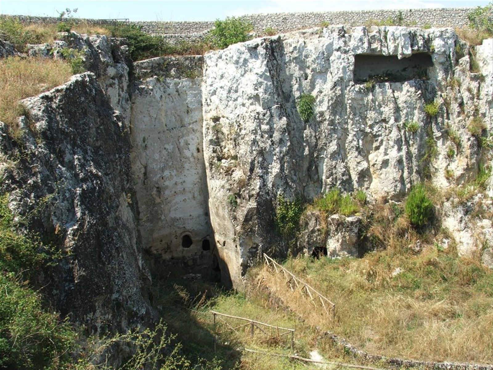 Palazzolo Acreide, tombe all'Akrai
