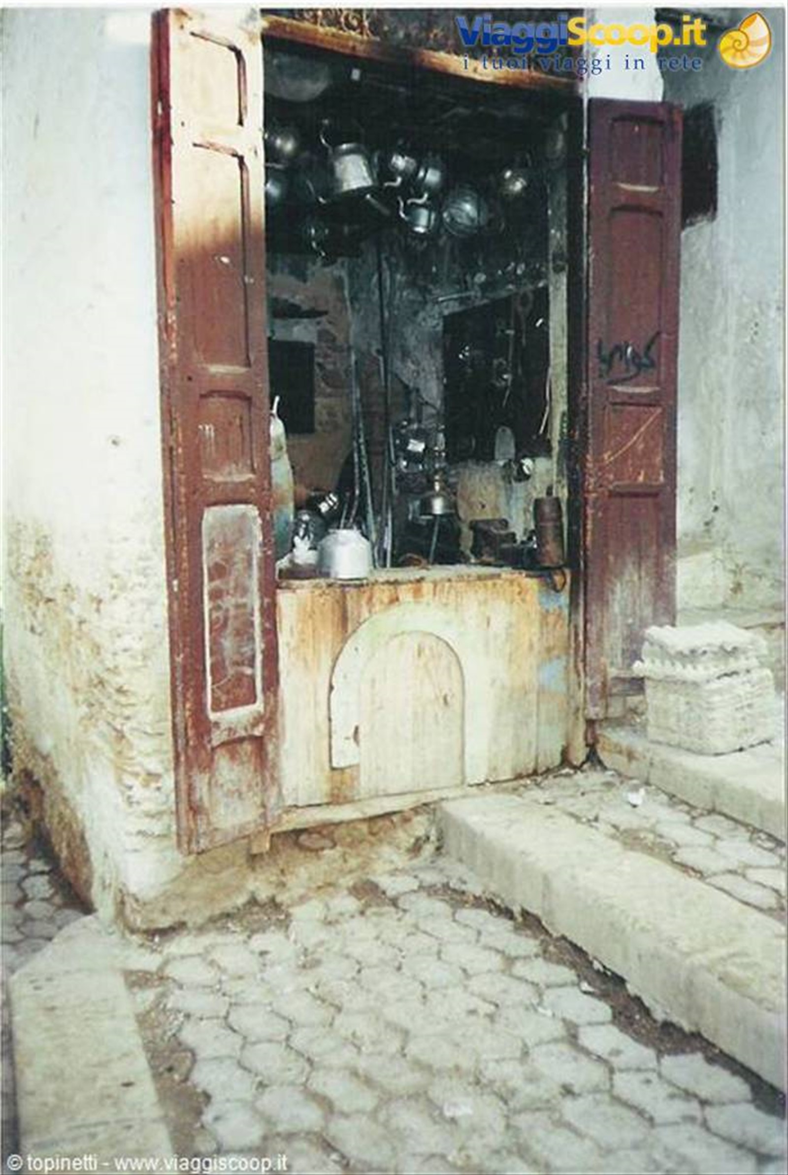 Fes: negozio di pentole