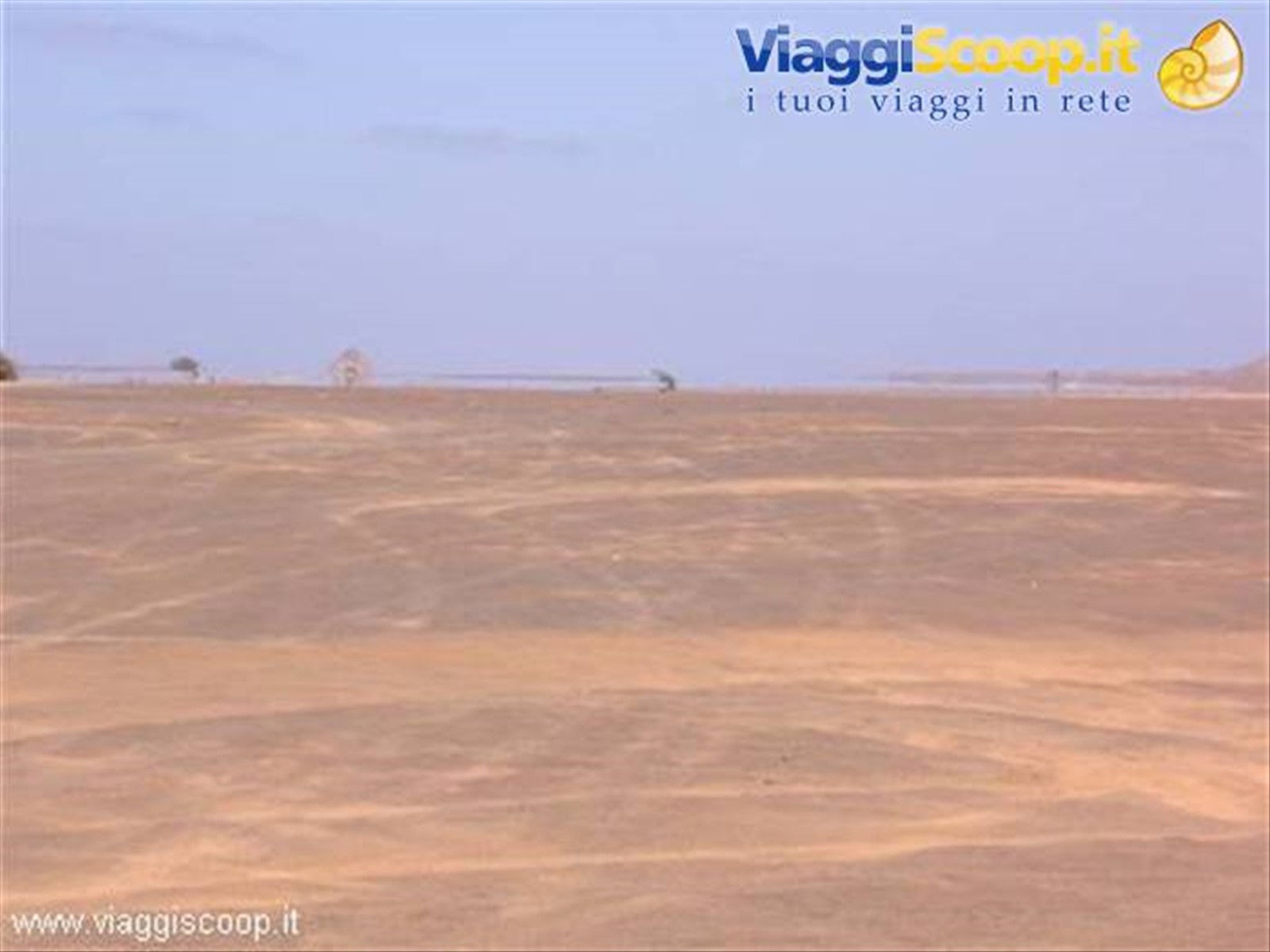 Miraggio (non c'è il mare in fondo, è tutto deserto...)