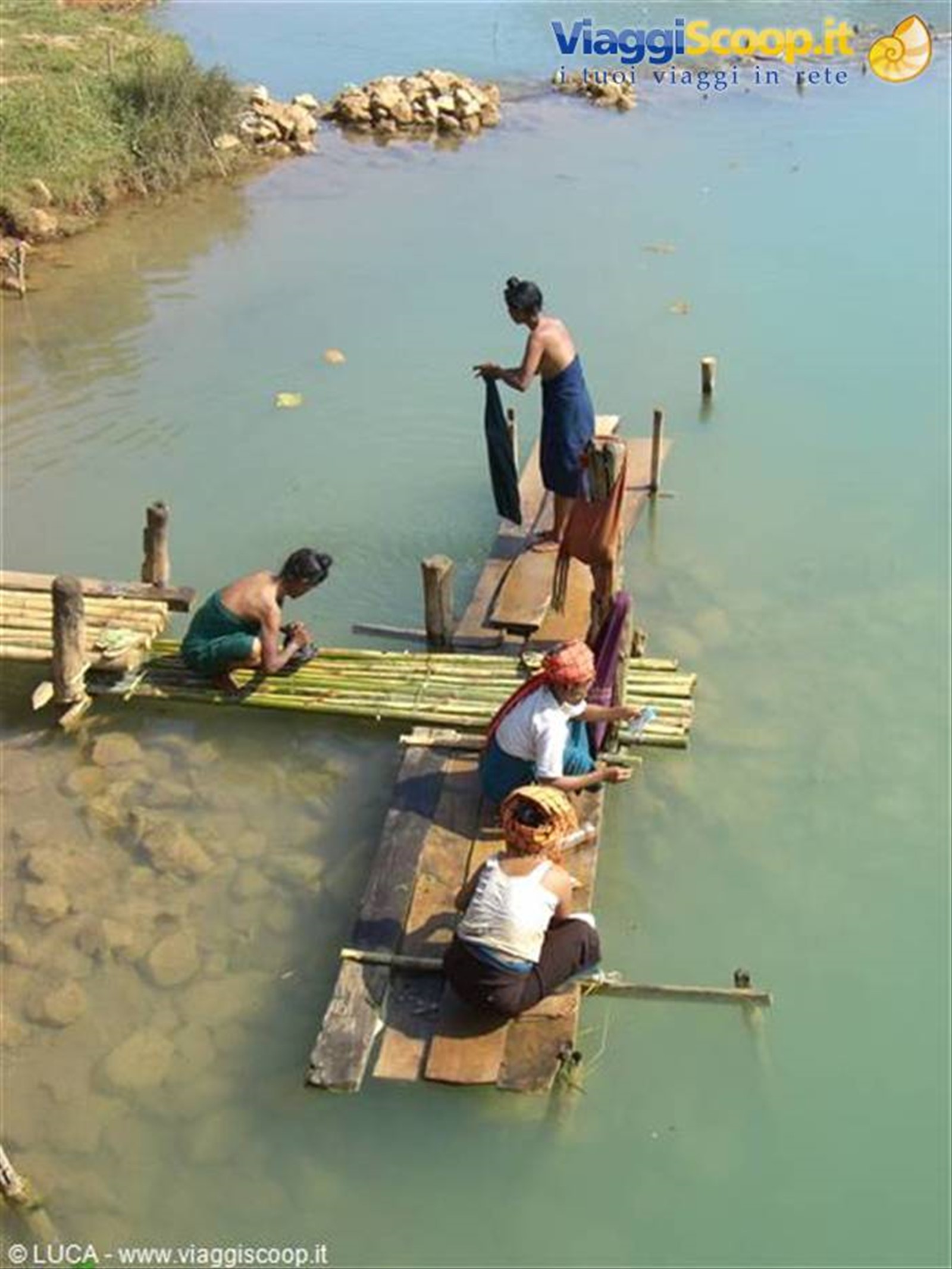 Lago Inle - Donne che si lavano...