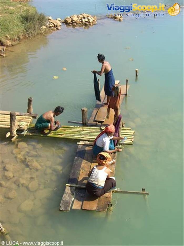 Lago Inle - Donne che si lavano...