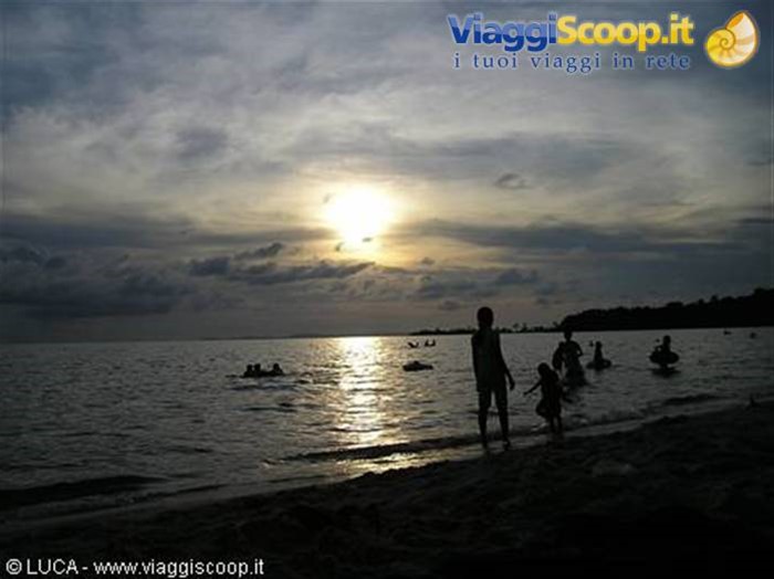 Sihanoukville - Occheuteal Beach...al tramonto...