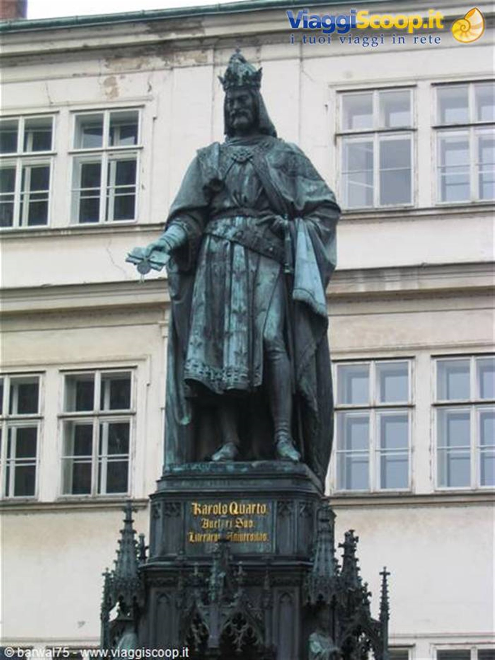 Statua di Carlo IV