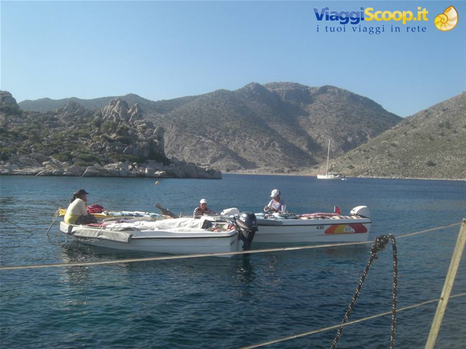 Turchia-Baia di Bozuk. Il mercatino fluttuante