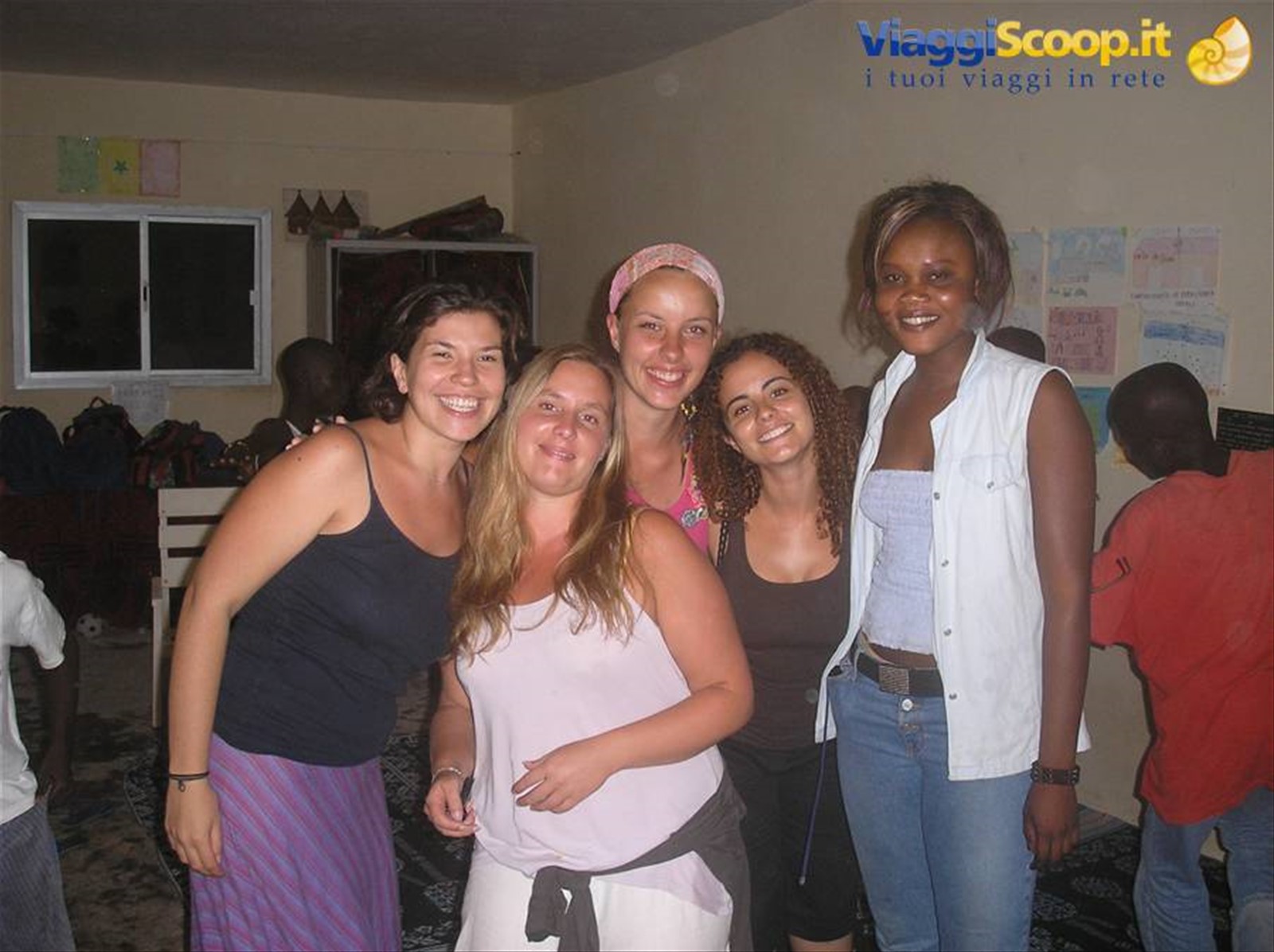 foto di gruppo con le ragazze della casa!!!