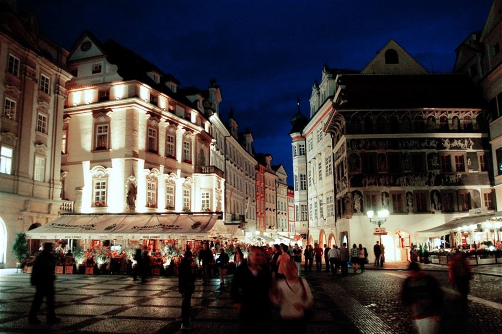 Praga by night