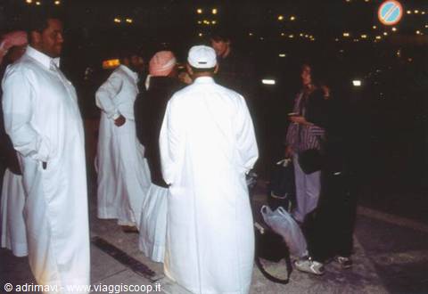 contrattazione per noleggio del taxi - Doha