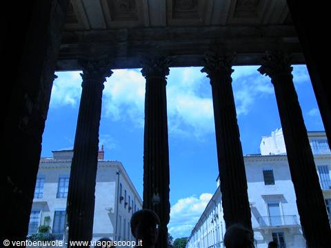 NIMES