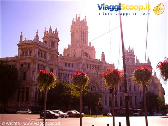 Plaza Cibeles, Palacio de la comunicaciones