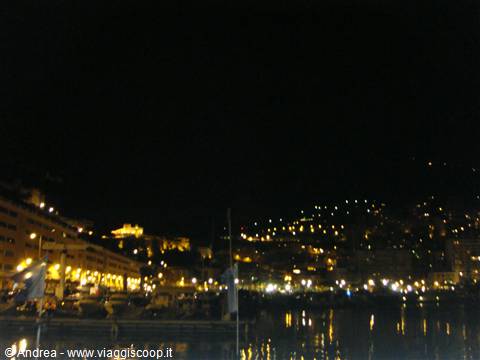 La baia di notte