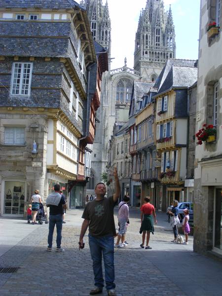 IO A QUIMPER