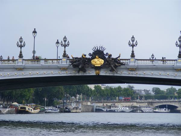 PARIGI: PONTE DAL BATEAU MOUCHE