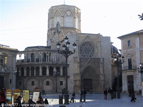 piazza della vergine