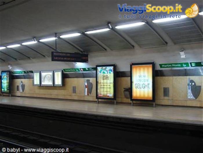 la pulitissima metro di Lisbona