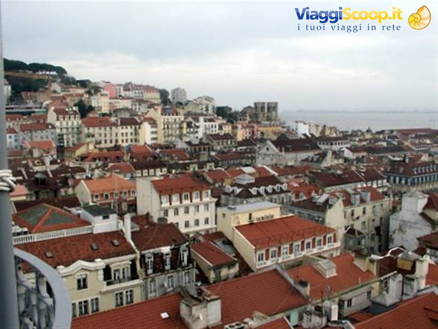 LISBONA DAL TETTO DELL'ELEVADOR DE SANTA JUSTA, MIRADOURO