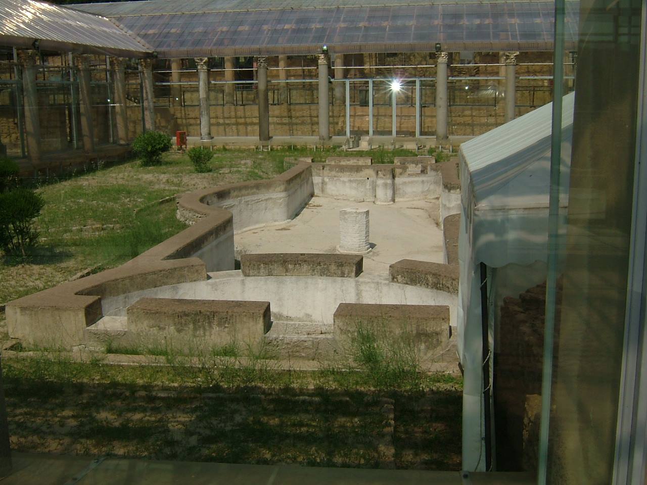 L'interno della villa